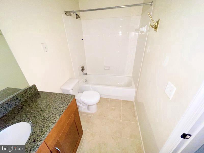 1591 Spring Gate Dr., Unit 3102 McLean, VA 22102 - Photo 3 of 5