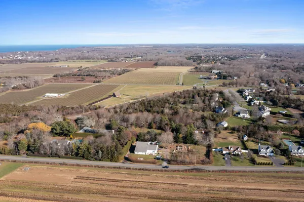 $1,890,000 | 1800 Sound Avenue, Mattituck, NY 11952
