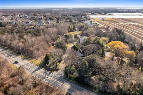 $1,999,000 | 1800 Sound Avenue, Mattituck, NY 11952