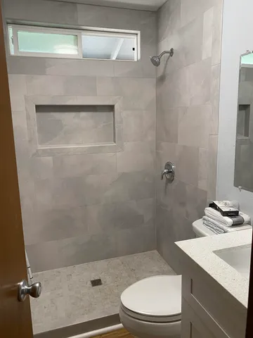 $2,000 | 32 Ololi Place, Unit A, Wailuku, HI 96793