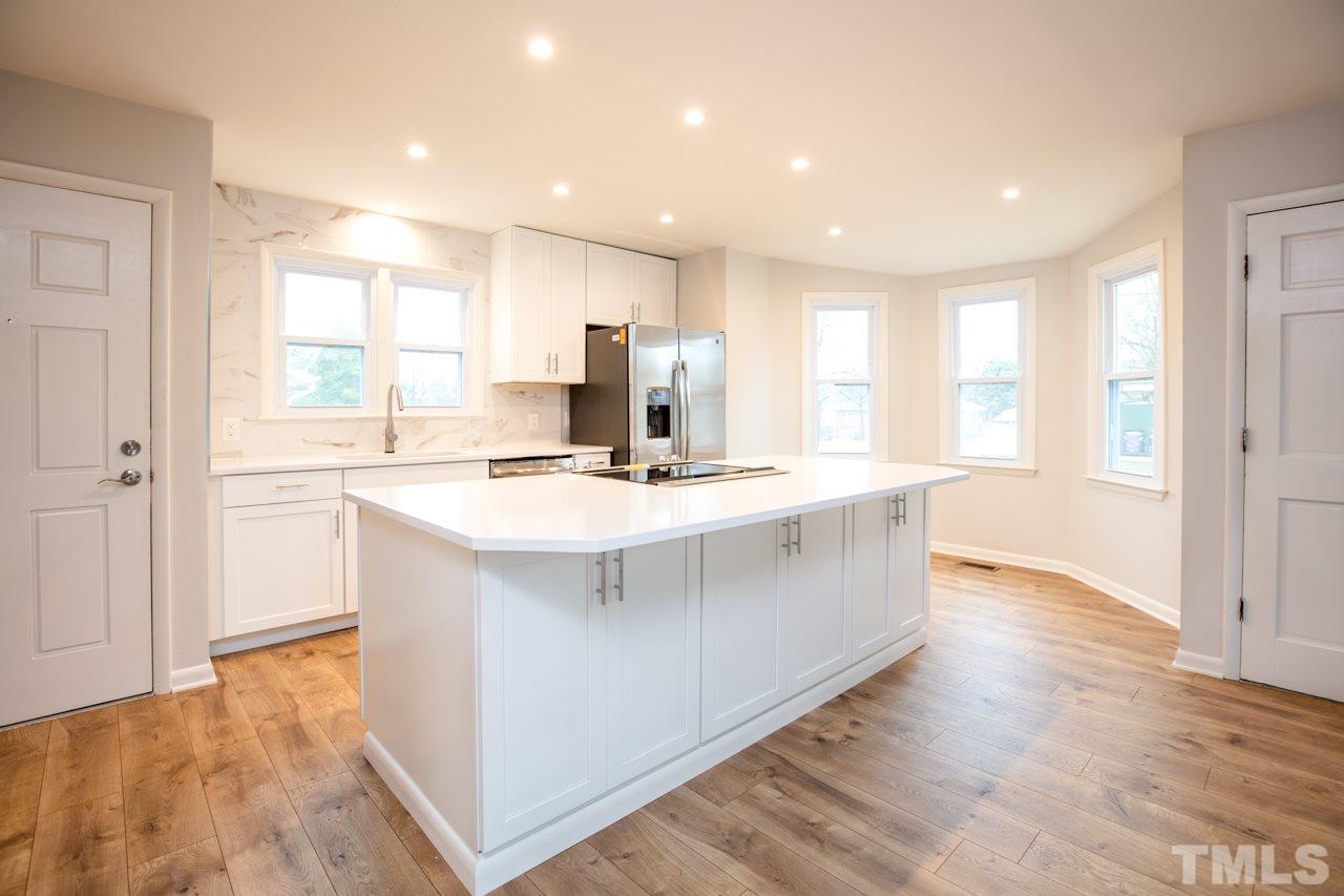 1212 Pender Street Raleigh, NC 27610 - Photo 6 of 23