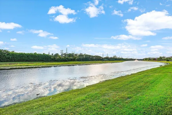 $6,600 | 8835 Grand Prix Lane, Boynton Beach, FL 33472