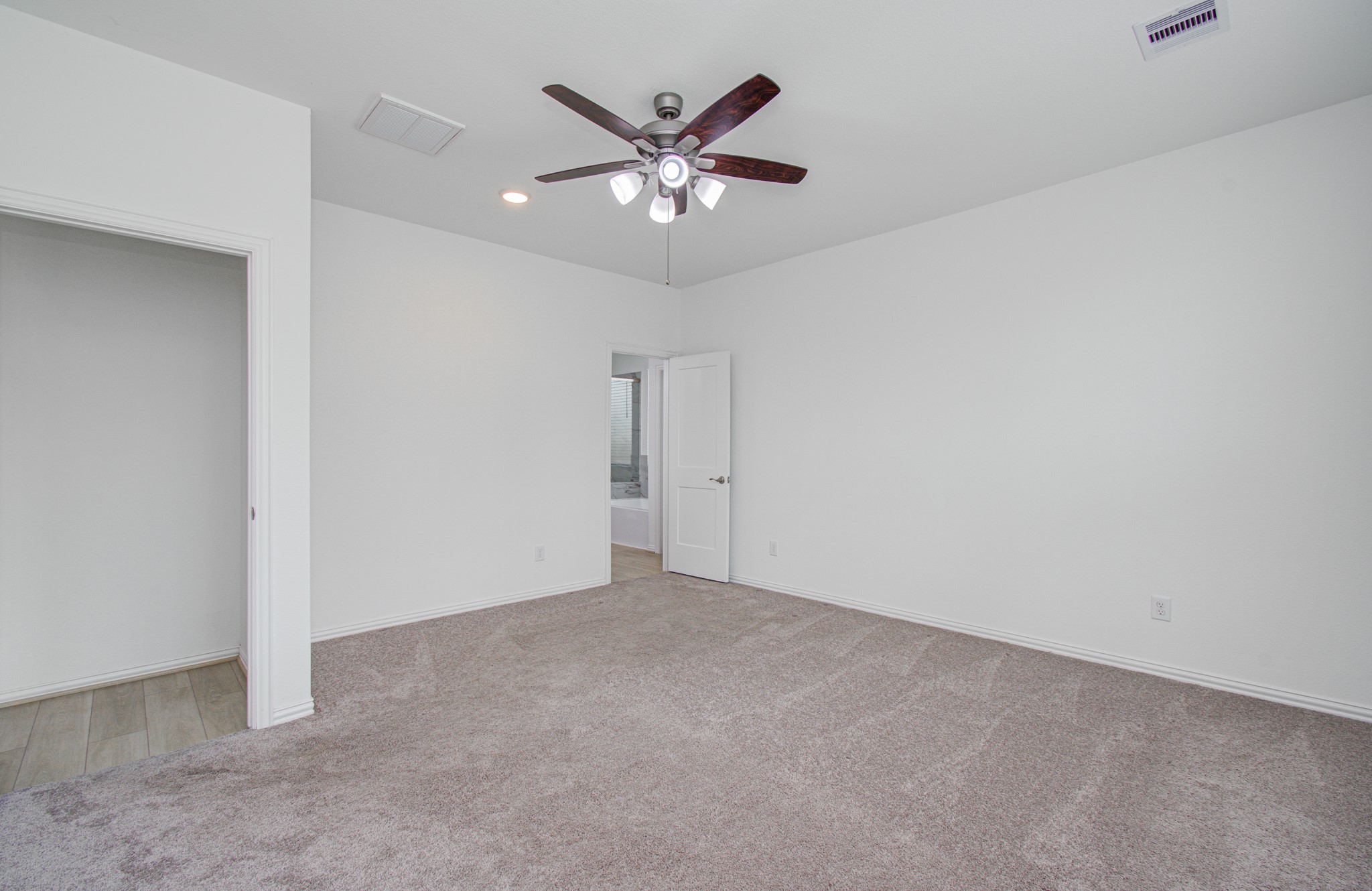 8110 Red Shiner Way Fulshear, TX 77441 - Photo 21 of 40