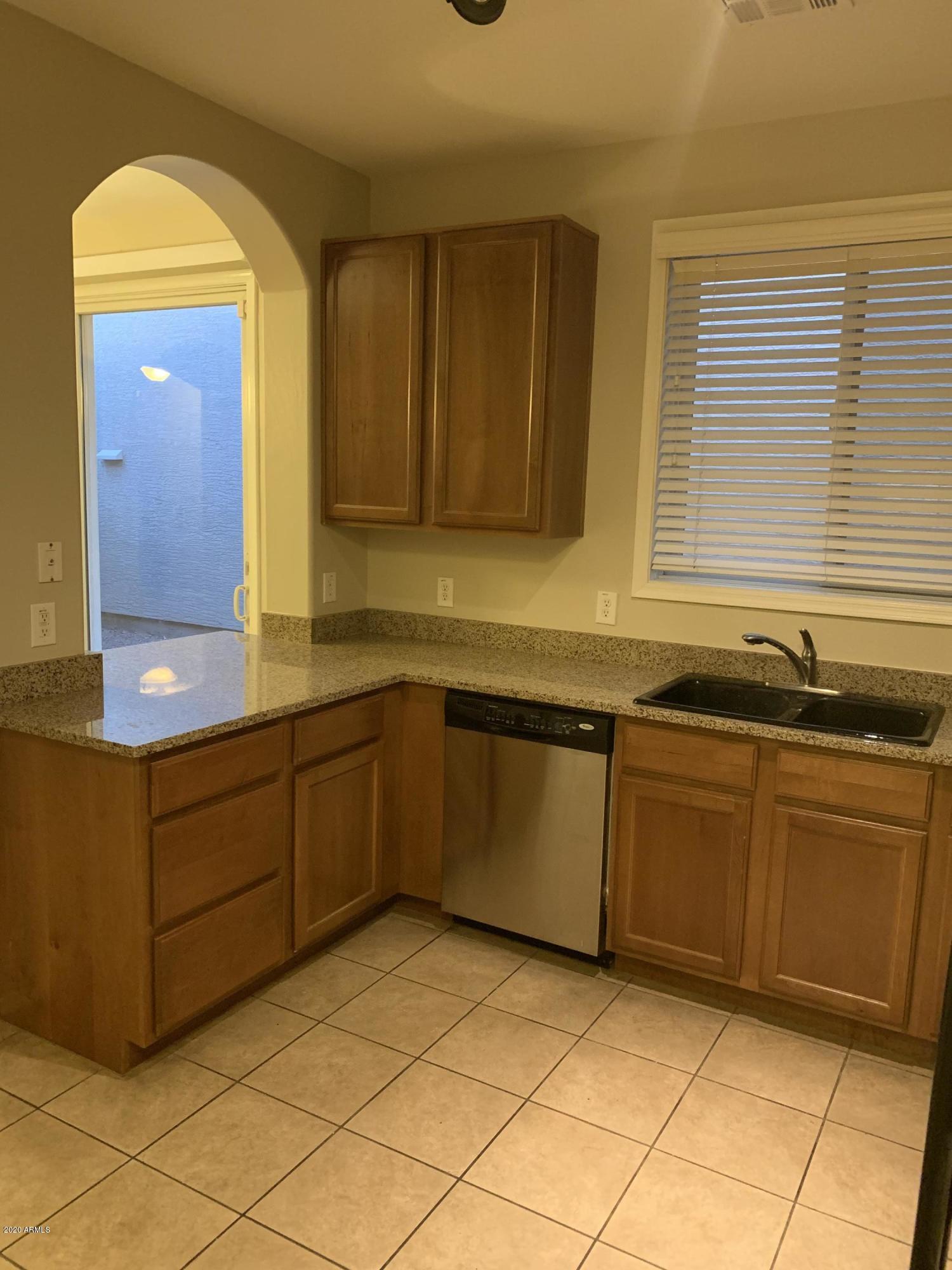 3900 East Gideon Way Gilbert, AZ 85296 - Photo 9 of 37 Kitchen 5