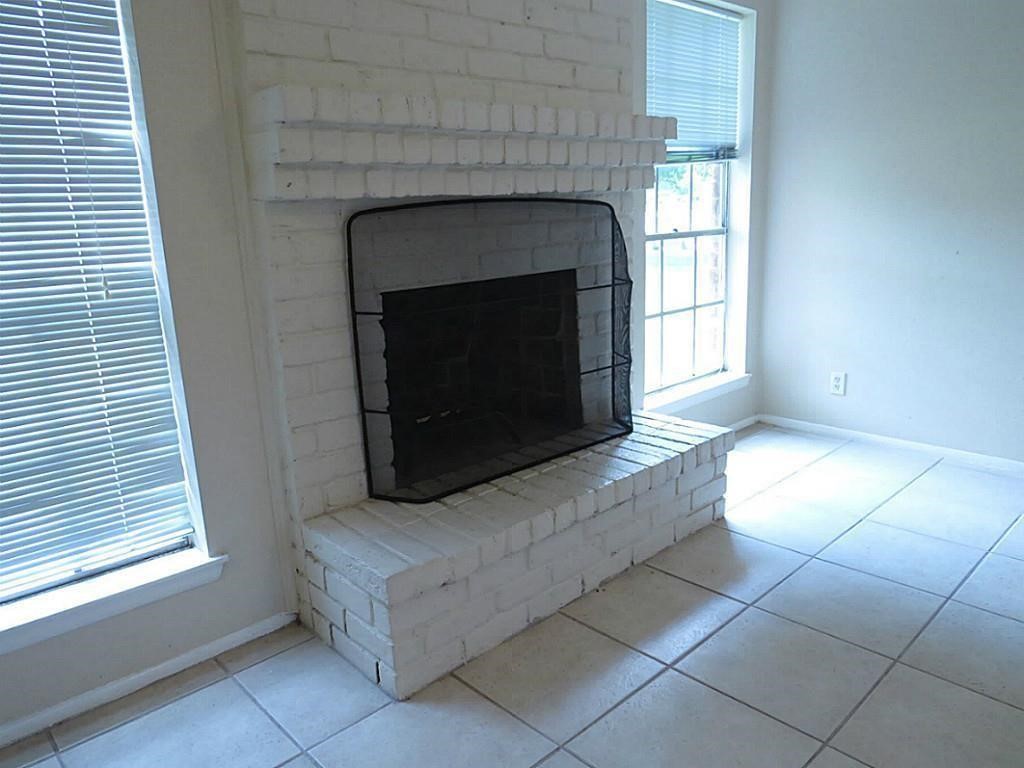 9535 Clanton Street Houston, TX 77080 - Photo 8 of 22
