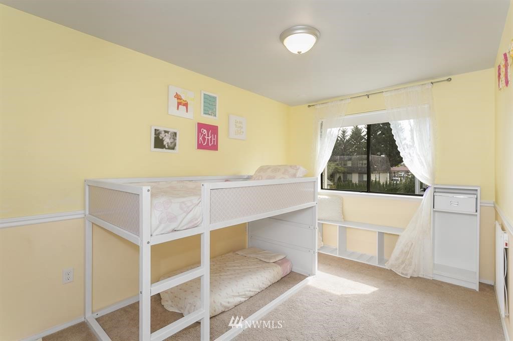 4105 Northeast 5th Street, Unit 4105 Renton, WA 98059 - Photo 14 of 17