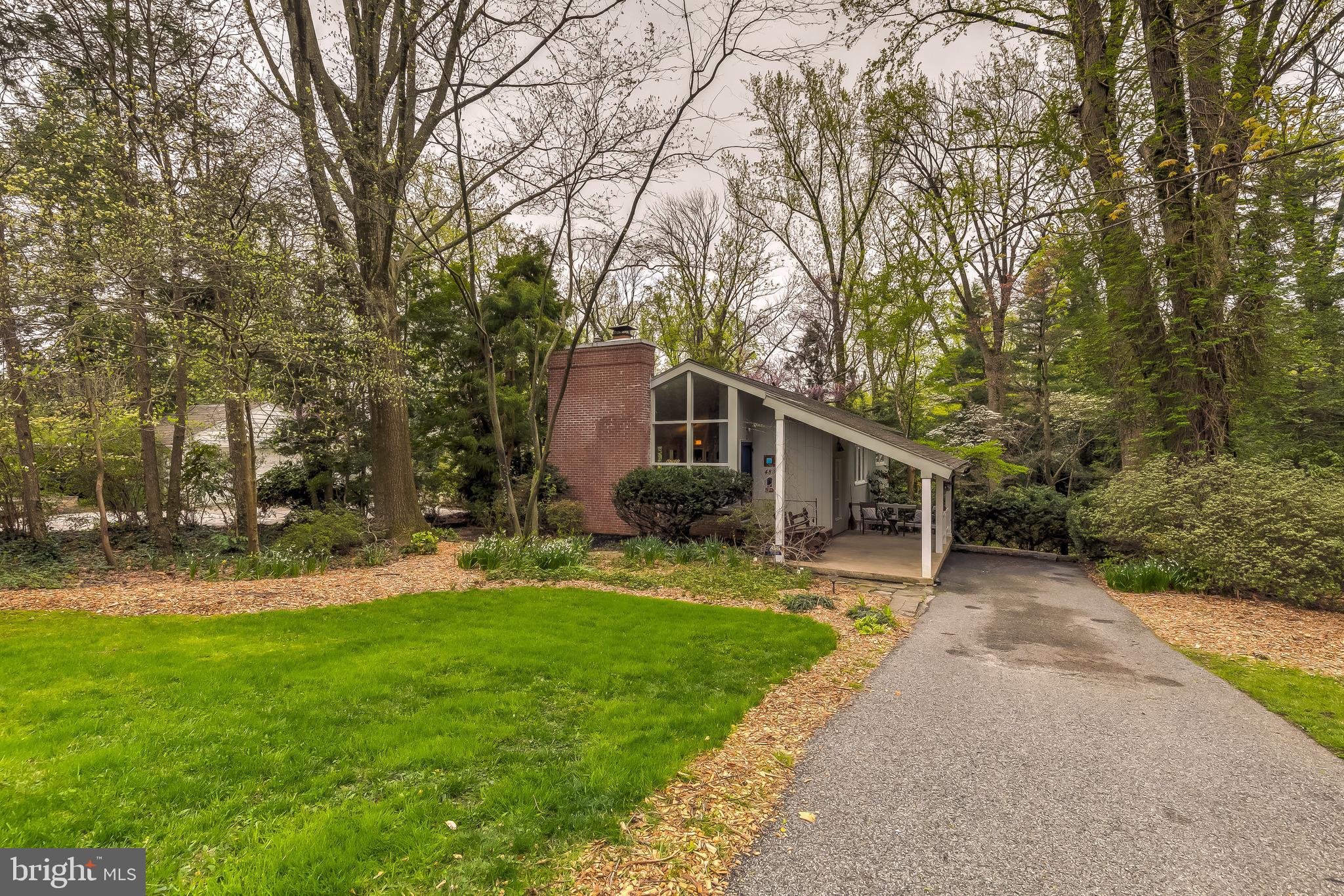 4801 Woodside Road Baltimore, MD 21229 - Photo 2 of 37 Gallery Image 2