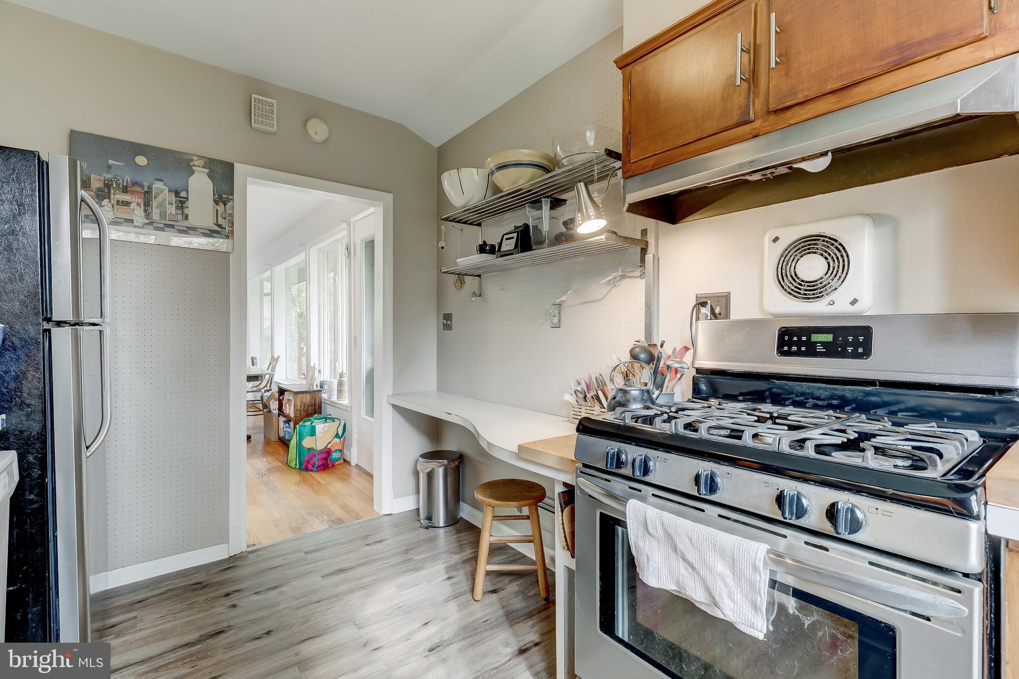 4801 Woodside Road Baltimore, MD 21229 - Photo 17 of 37 Gallery Image 17
