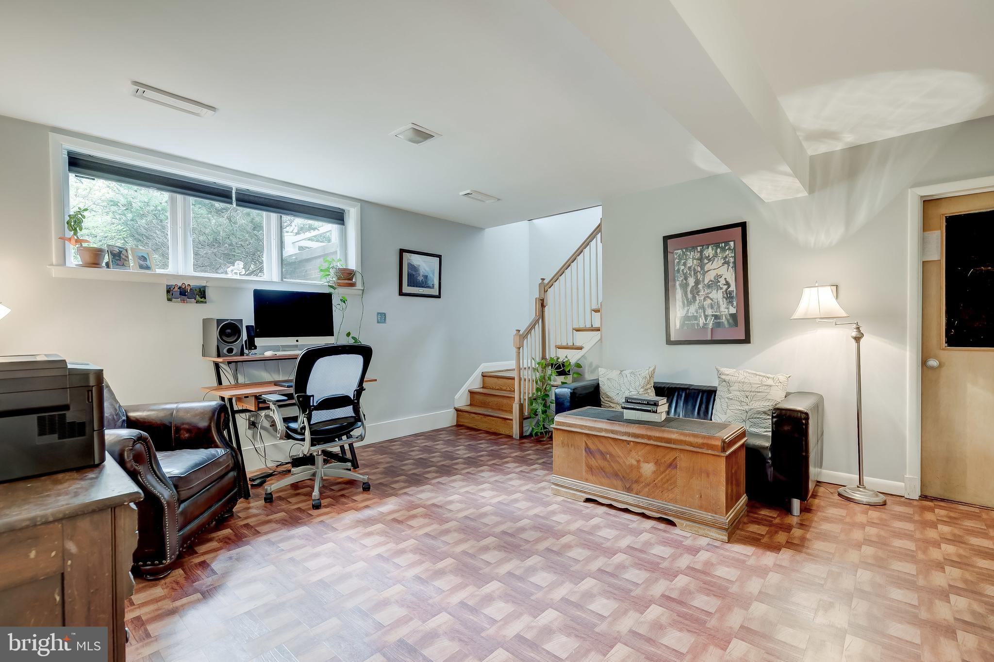 4801 Woodside Road Baltimore, MD 21229 - Photo 27 of 37 Gallery Image 27