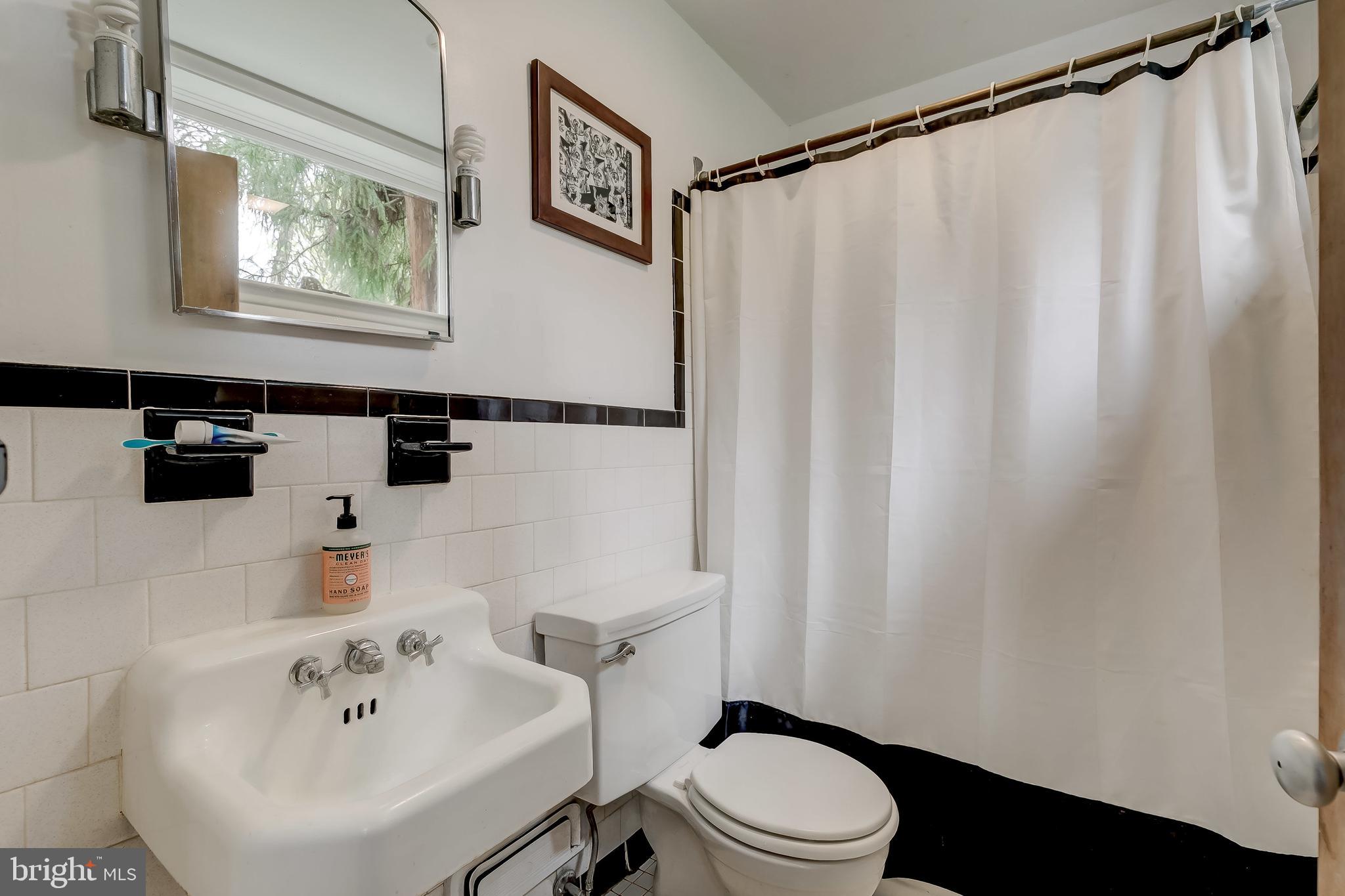 4801 Woodside Road Baltimore, MD 21229 - Photo 30 of 37 Gallery Image 30