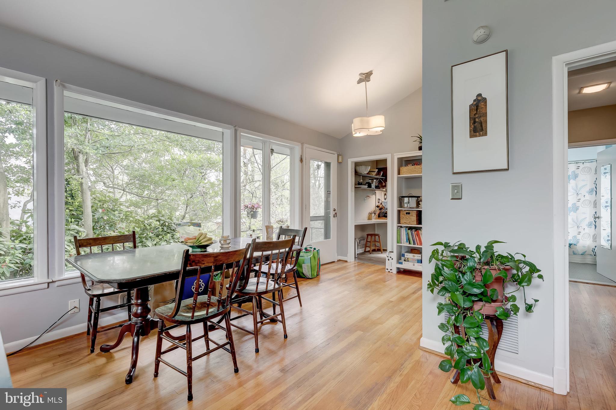 4801 Woodside Road Baltimore, MD 21229 - Photo 10 of 37 Gallery Image 10