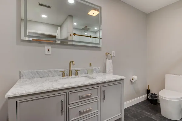 $799,900 | 3406 Douglas Drive, Vincennes, IN 47591