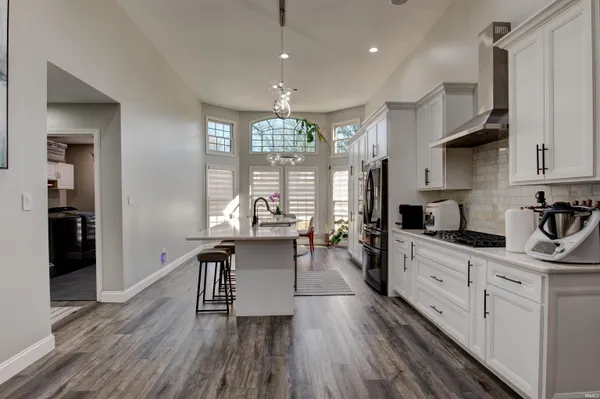 $799,900 | 3406 Douglas Drive, Vincennes, IN 47591