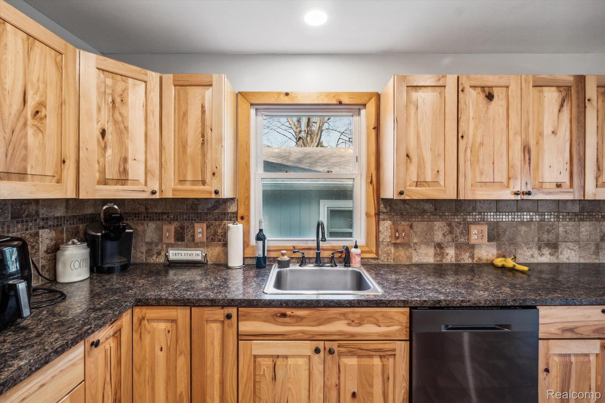 8861 Stone Road Algonac, MI 48001 - Photo 15 of 44