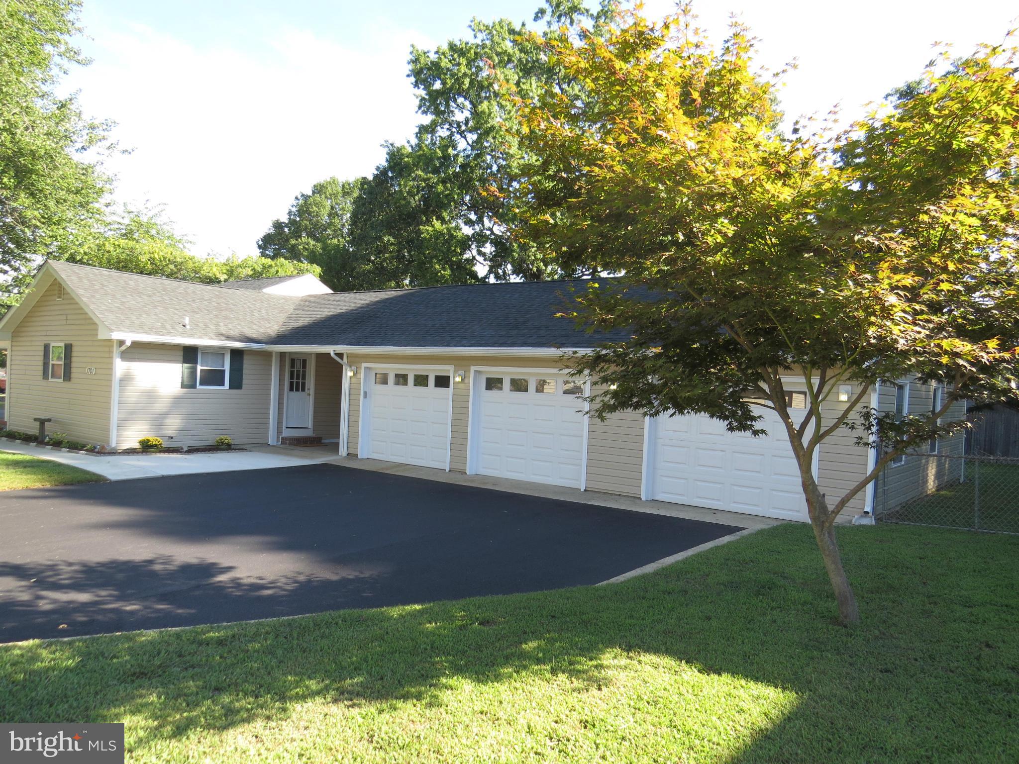 1701 Ridgely Road Edgewater, MD 21037 - Photo 1 of 22 Exterior (Front)