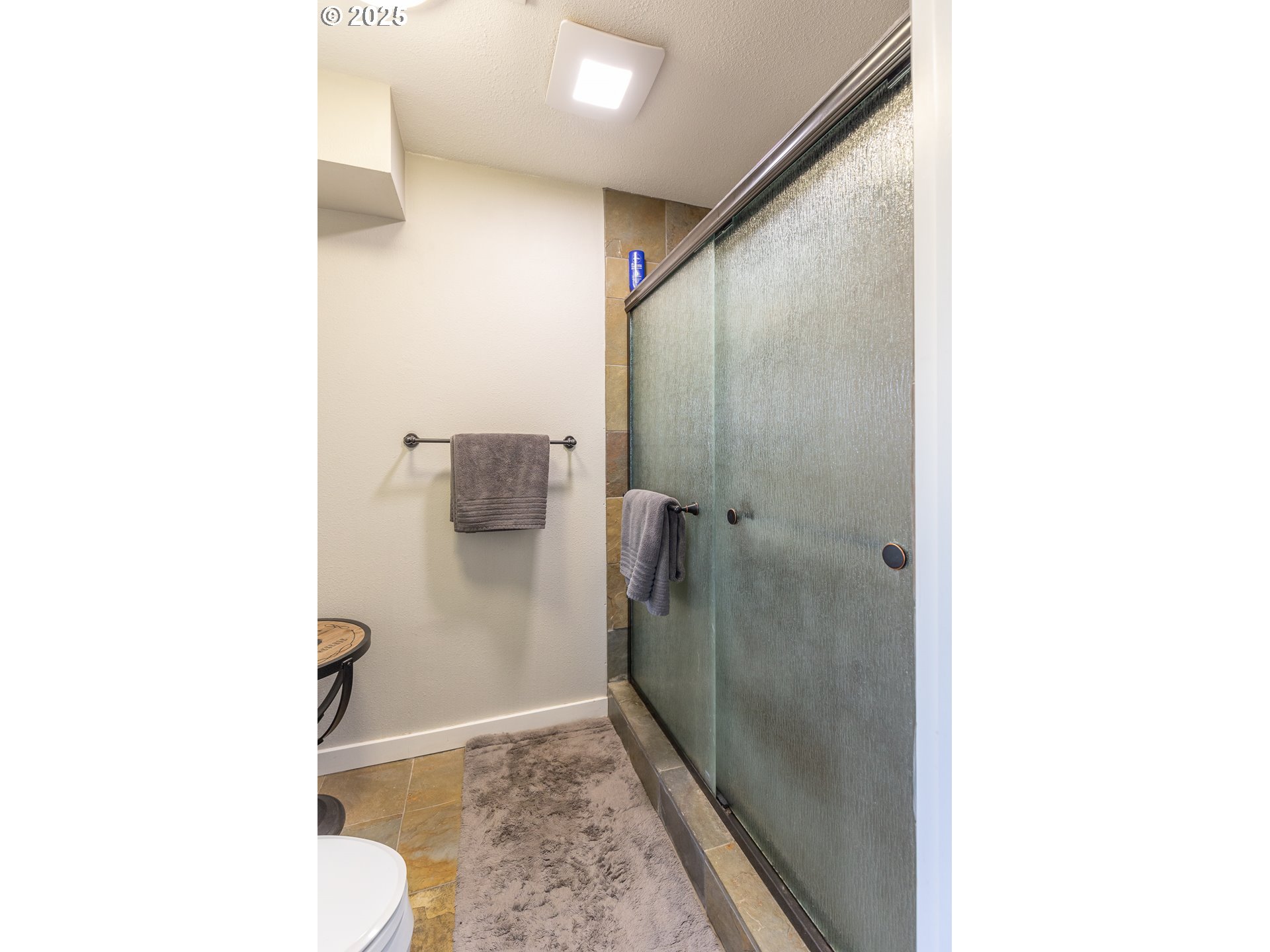 35645 Southeast Dunn Road Boring, OR 97009 - Photo 15 of 30 a bathroom with a sink and a mirror