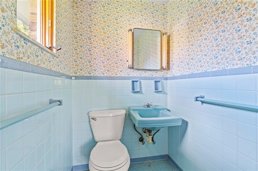 1170 Burgettstown Road Hickory, PA 15340 - Photo 13 of 30 Partial Bath in Owners Bedroom 1170 Burgettstown Road