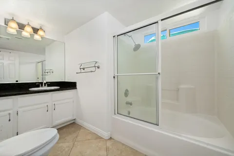 $320,000 | 386 Tava Lane, Palm Desert, CA 92211