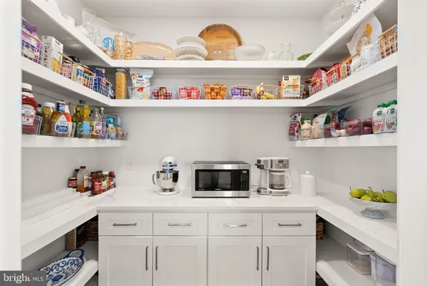 $1,999,999 | 39391 Saddleridge Lane, Aldie, VA 20105