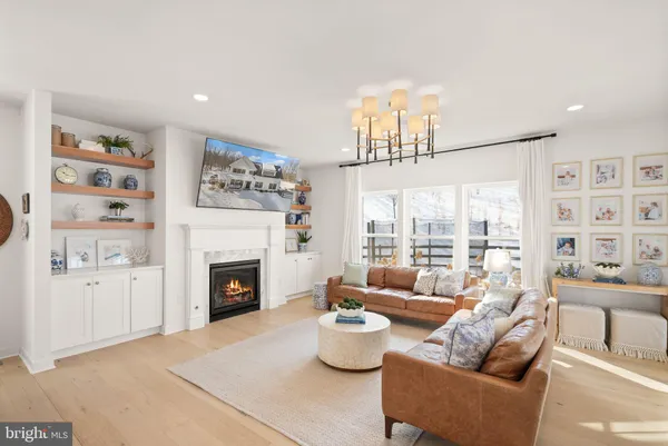 $1,999,999 | 39391 Saddleridge Lane, Aldie, VA 20105