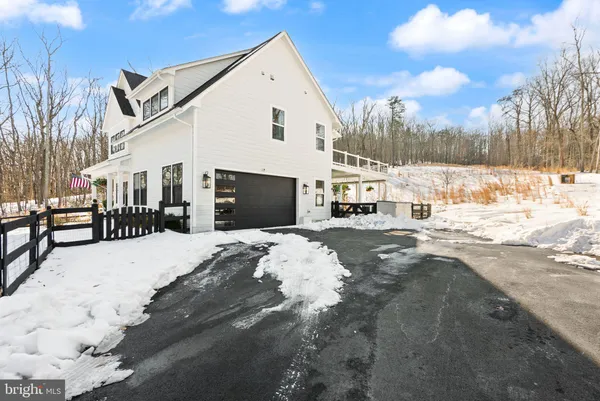 $1,999,999 | 39391 Saddleridge Lane, Aldie, VA 20105