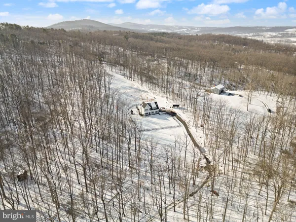 $1,999,999 | 39391 Saddleridge Lane, Aldie, VA 20105