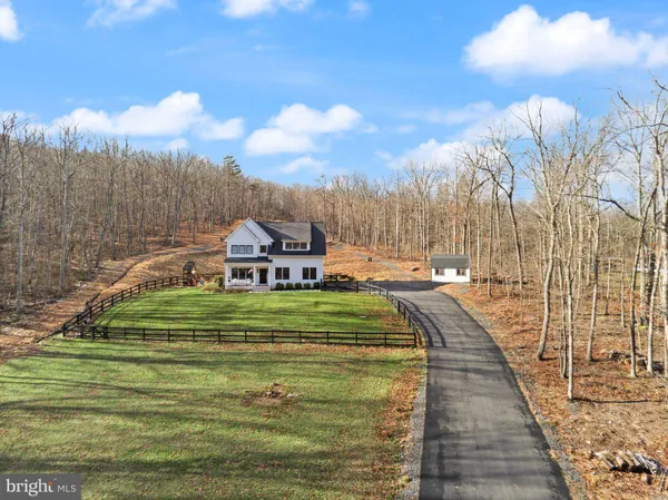 $1,999,999 | 39391 Saddleridge Lane, Aldie, VA 20105