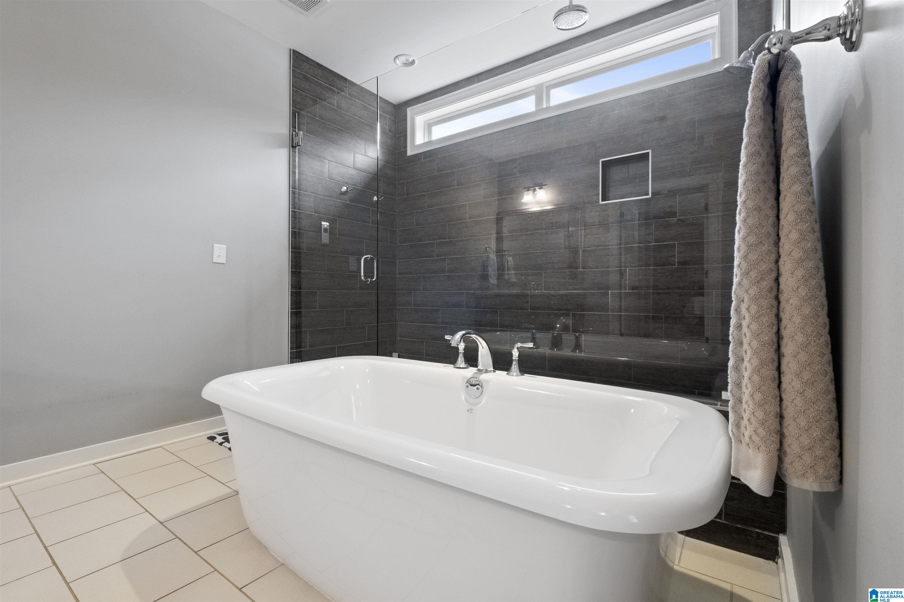 2528 Montauk Road Birmingham, AL 35226 - Photo 16 of 34 Gallery Image 16