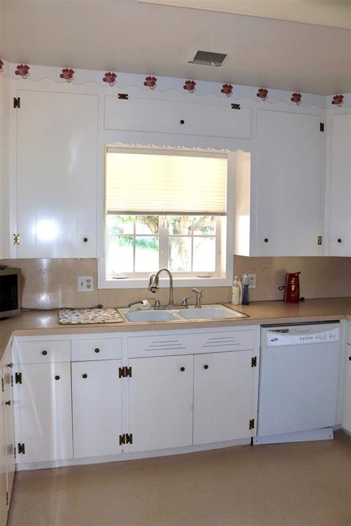 211 Spill Street Winters, TX 79567 - Photo 19 of 40