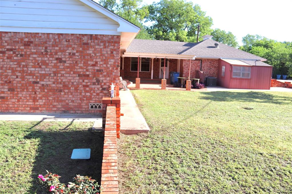 211 Spill Street Winters, TX 79567 - Photo 34 of 40