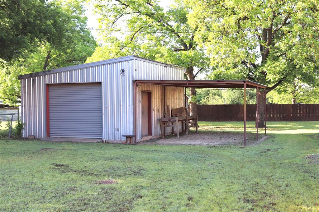 211 Spill Street Winters, TX 79567 - Photo 36 of 40