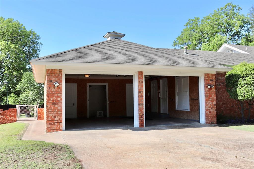 211 Spill Street Winters, TX 79567 - Photo 5 of 40