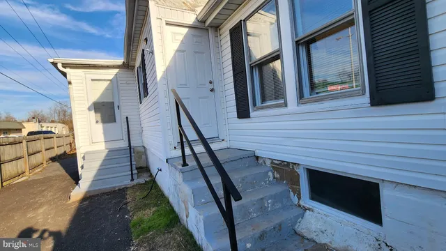 $299,900 | 1303 Newport Gap Pike, Wilmington, DE 19804