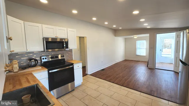 $299,900 | 1303 Newport Gap Pike, Wilmington, DE 19804