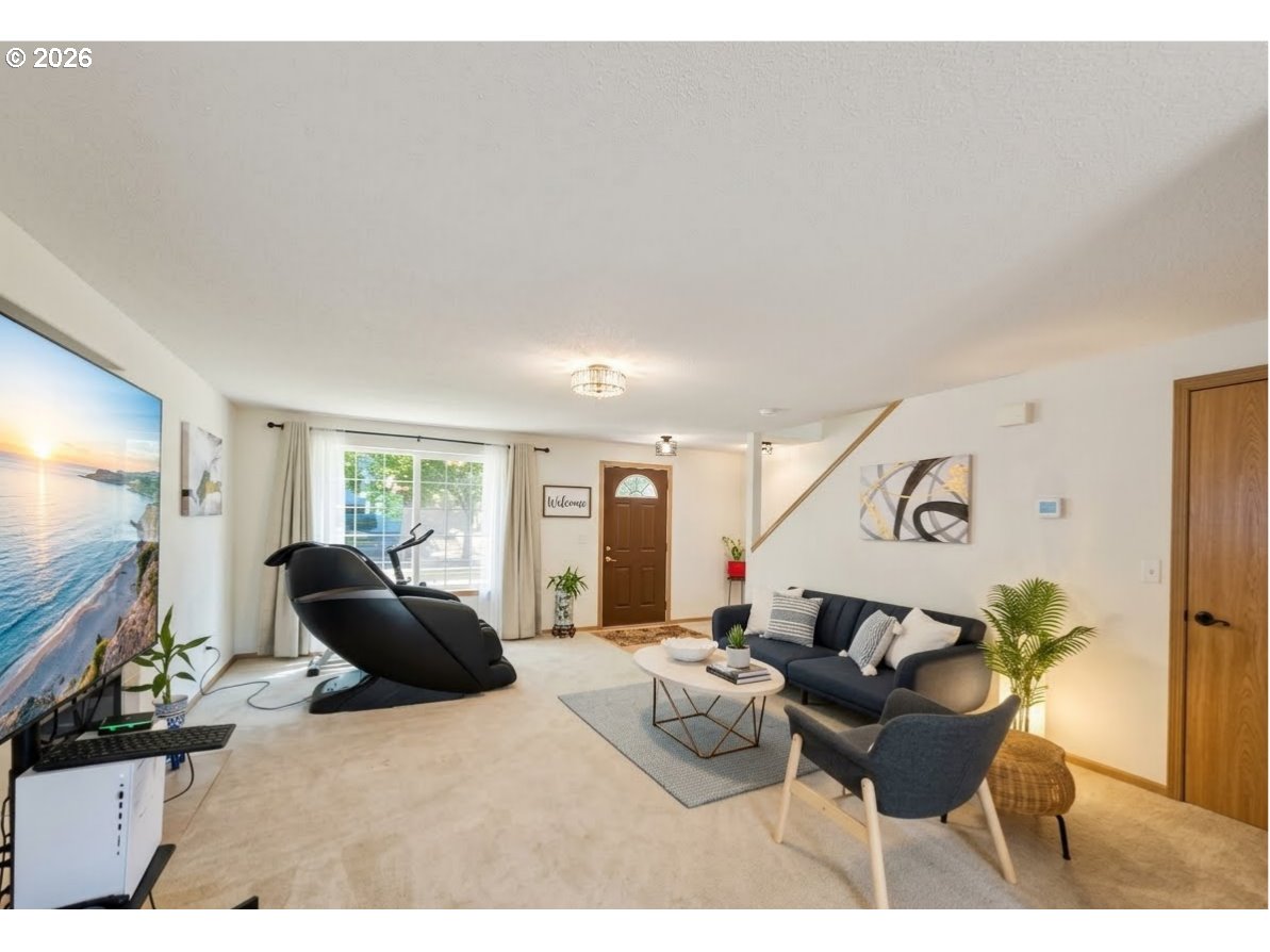 5115 Southeast 140th Place Portland, OR 97236 - Photo 5 of 23