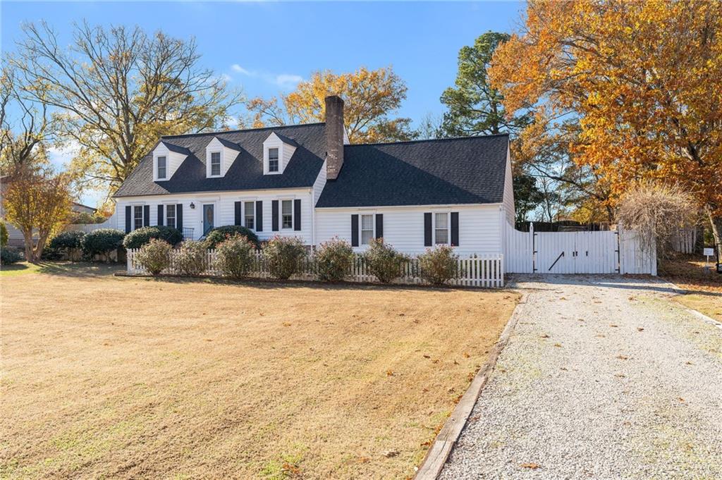 10208 Hopkins Road Chester, VA 23831 - Photo 2 of 27 New Roof!