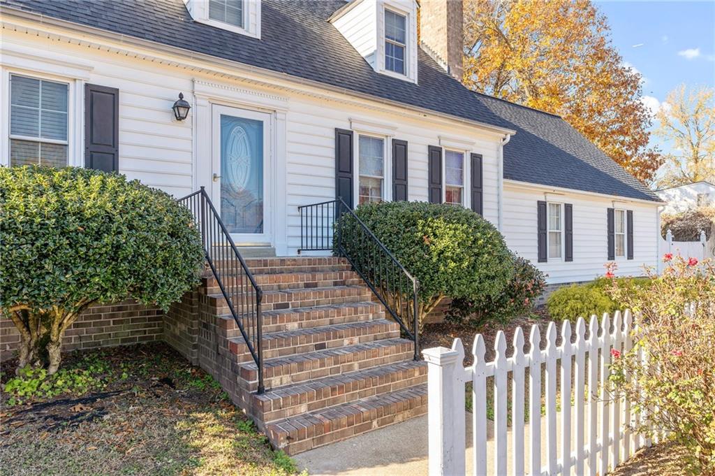 10208 Hopkins Road Chester, VA 23831 - Photo 3 of 27 Gallery Image 3