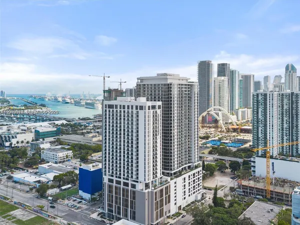 $549,000 | 1600 Northeast 1st Avenue, Unit 2908, Miami, FL 33132