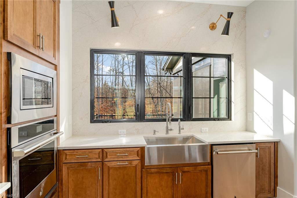 7607 Pemberly Court Oak Ridge, NC 27310 - Photo 13 of 50