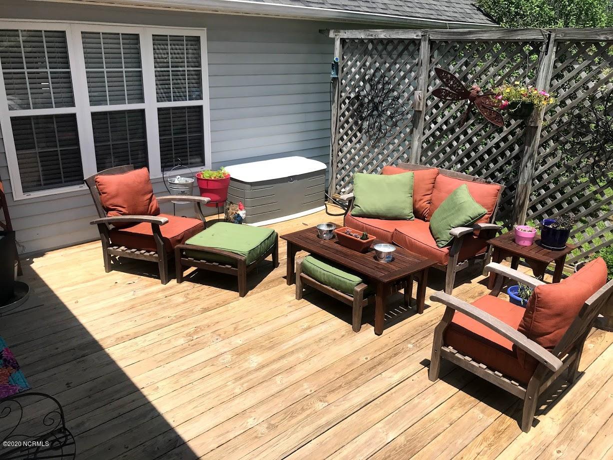 216 Stony Branch Road New Bern, NC 28562 - Photo 19 of 24 deck