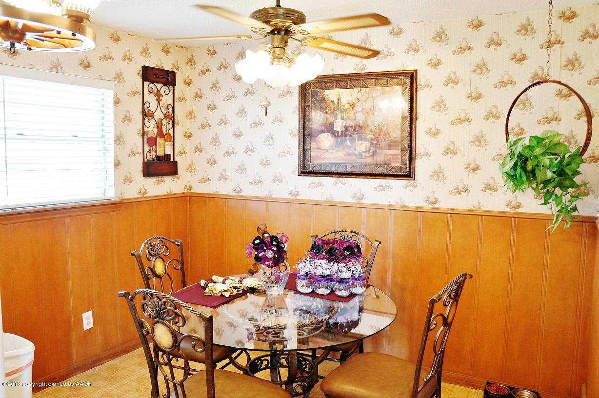 300 Appaloosa Road Amarillo, TX 79108 - Photo 8 of 21 Dining Area