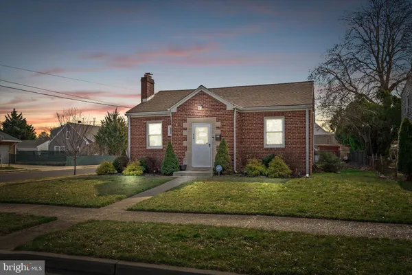 $325,000 | 404 West Park Avenue, Hamilton, NJ 08610