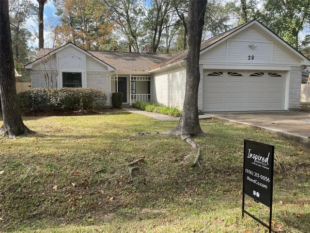 $2,100 | 28 East Lance Leaf Road, The Woodlands, TX 77381