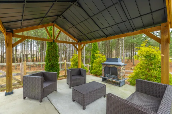 $925,000 | 2275 River Bluffs Drive, Jasper, TN 37347