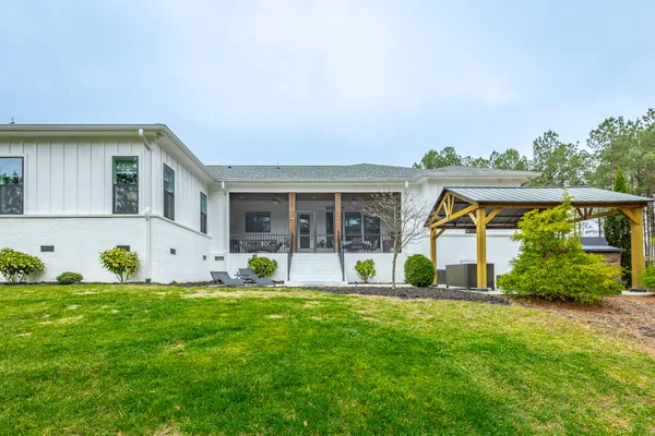 $925,000 | 2275 River Bluffs Drive, Jasper, TN 37347