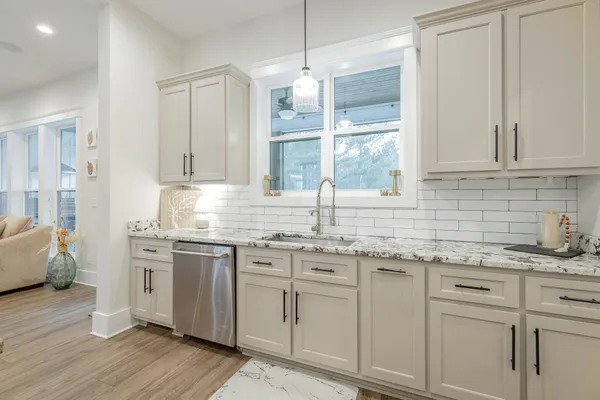 $925,000 | 2275 River Bluffs Drive, Jasper, TN 37347