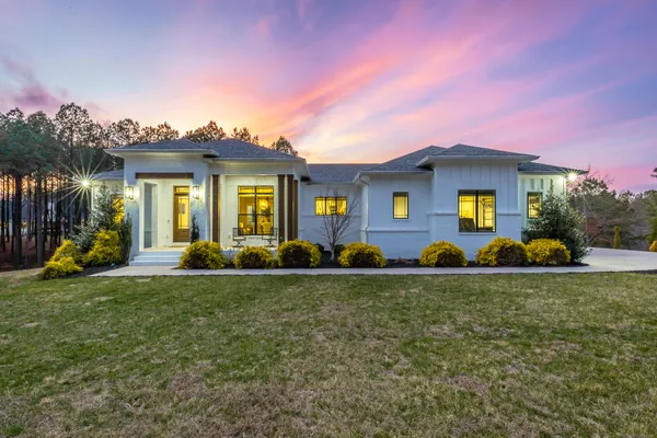 $925,000 | 2275 River Bluffs Drive, Jasper, TN 37347