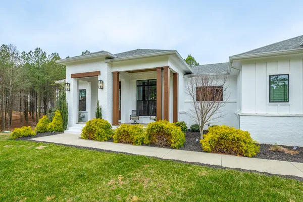 $925,000 | 2275 River Bluffs Drive, Jasper, TN 37347