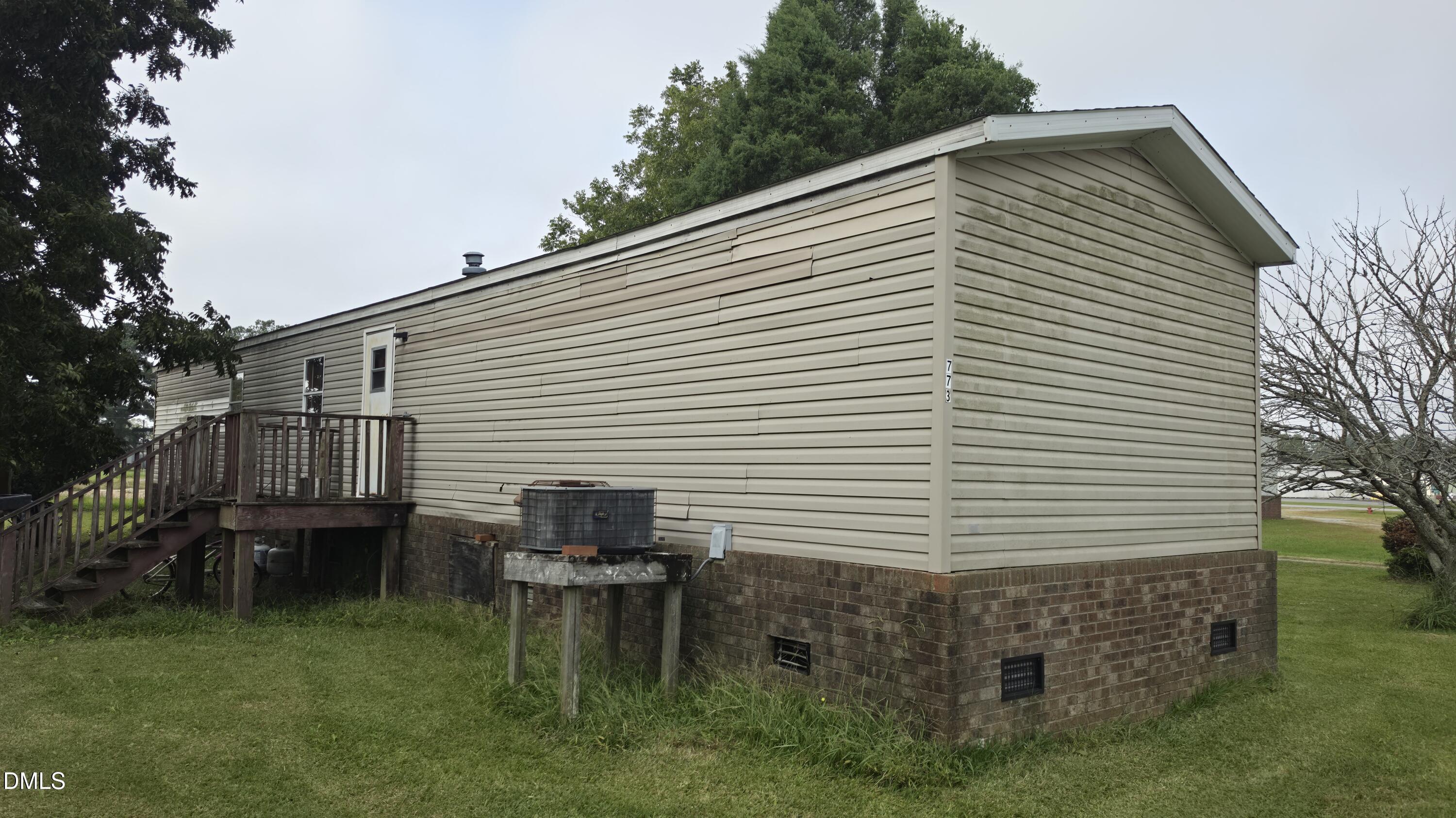 773 West Old County Road Belhaven, NC 27810 - Photo 2 of 4 2000 Mobile Home