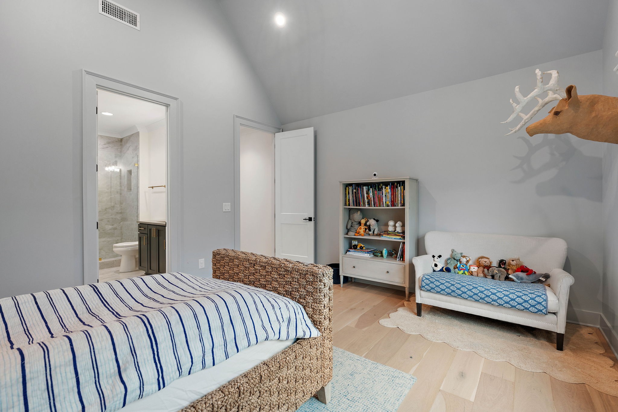 4340 Sneed Road Nashville, TN 37215 - Photo 32 of 49 a bedroom with a bed and a window